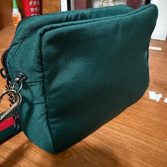 Gucci pouch to bag - Picture 3 of 8